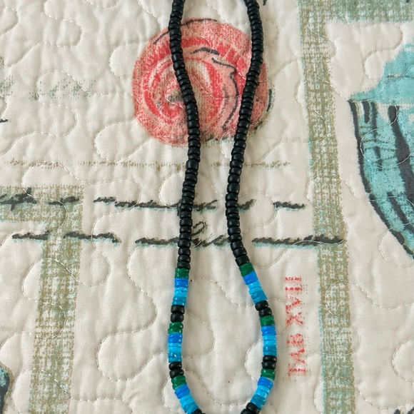 Puka Shell and Wood Brad Necklace - Picture 4 of 4